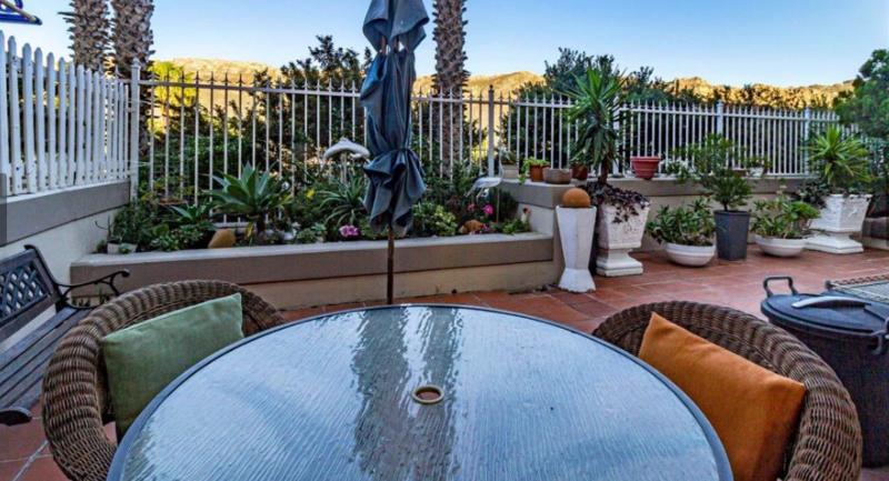 3 Bedroom Property for Sale in Harbour Island Western Cape